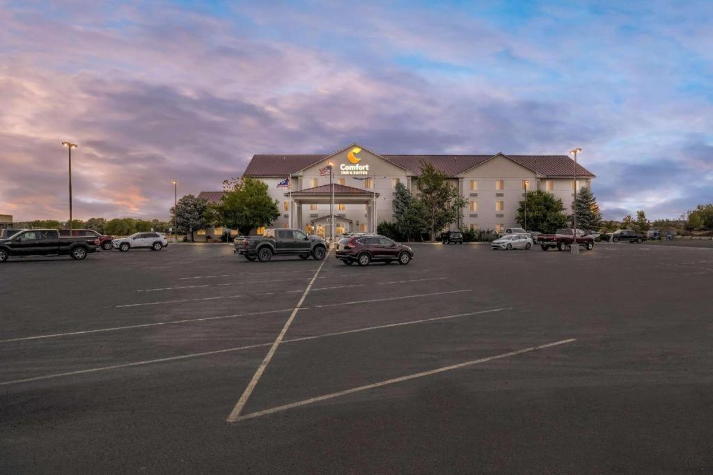 Comfort & Hotel Riverton