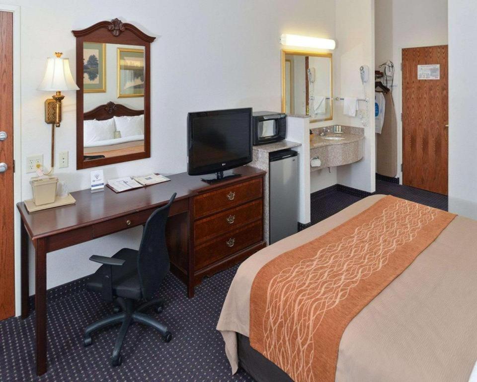Comfort & Hotel Riverton
