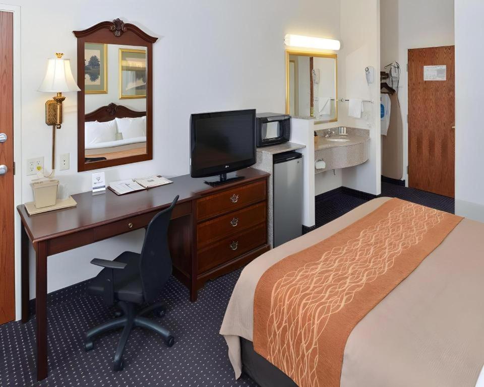 Hotel Comfort & Riverton