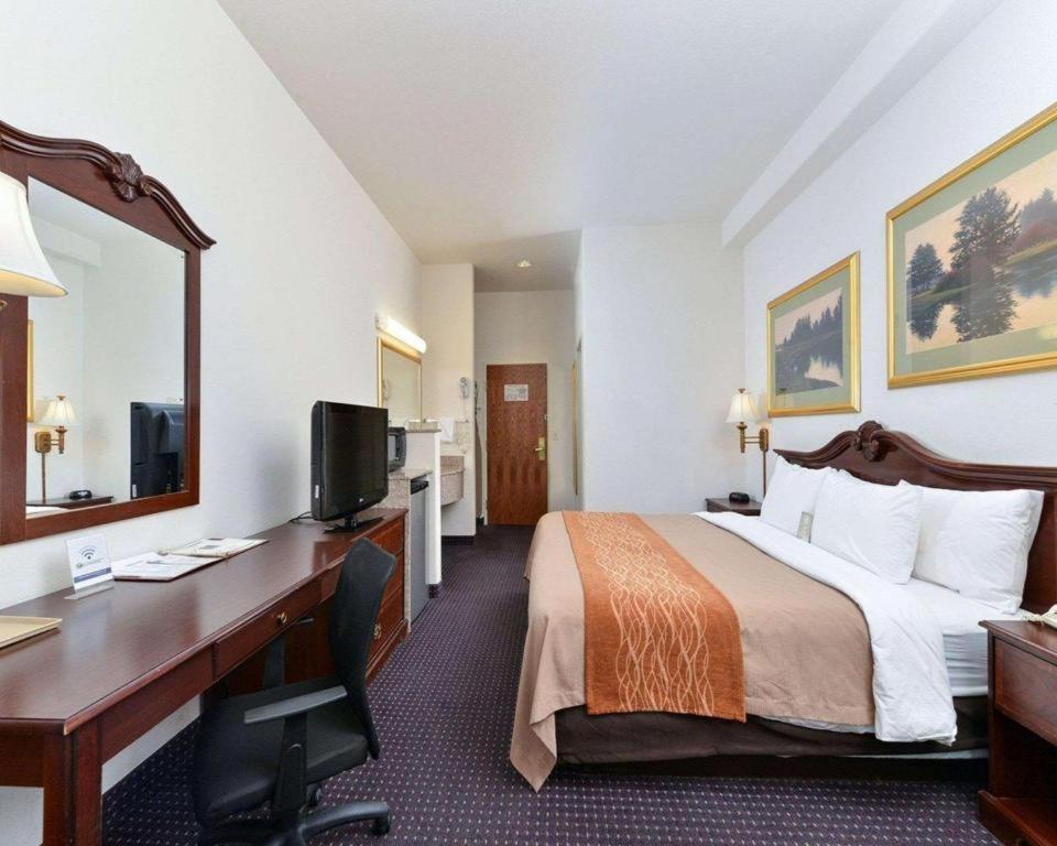 Comfort & Hotel Riverton