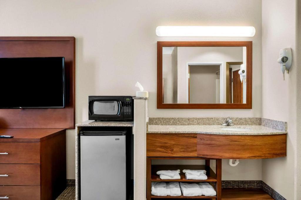 Comfort & Hotel 2*