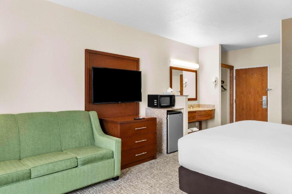 Hotel Comfort & Riverton