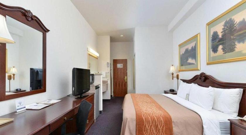 Hotel Comfort & Riverton
